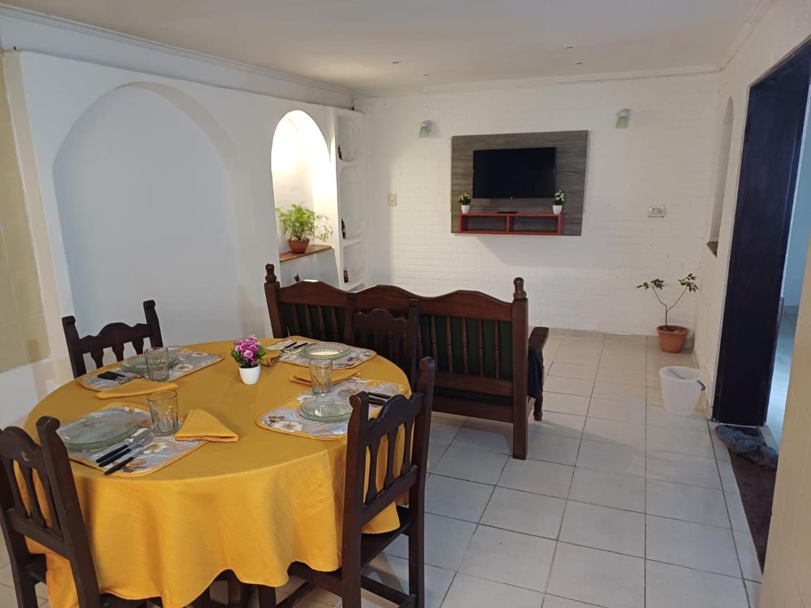 La Casa De Tete - 100 M2, - Garage Privado Holiday home